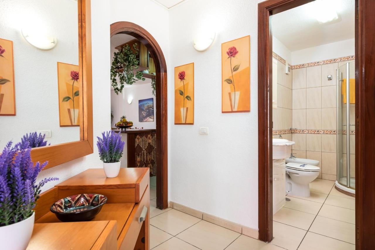 Great 'San Marino' Terrace And Pool Apartment Los Cristianos  Bagian luar foto